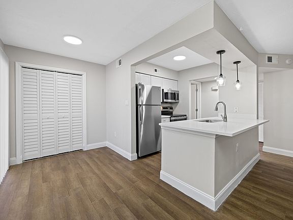 4th image of 1500 W Bay Dr #377