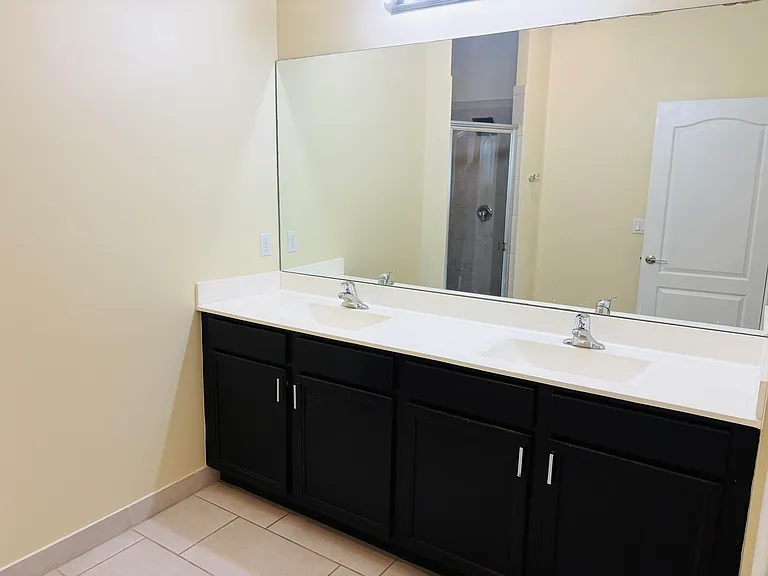 12512 NW Stanis Ln — Photo 14