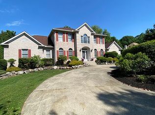 8085 Hermitage Rd, Concord Township, OH 44077