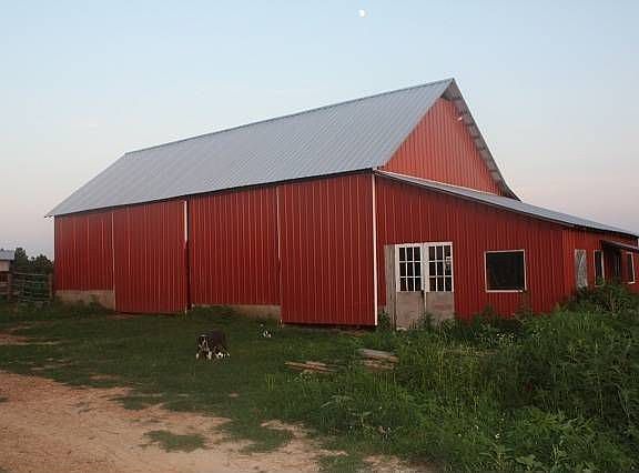 2nd image of 402 Grant Ln