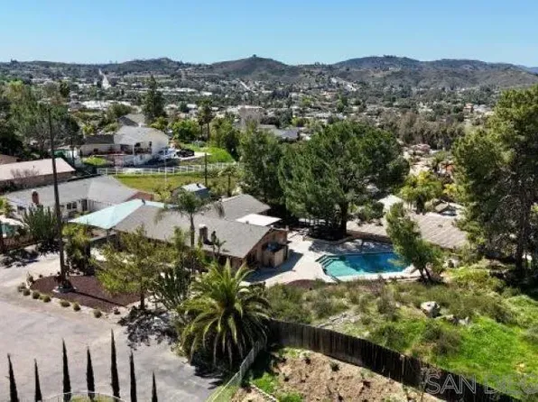 9271 Dulene Dr, Lakeside, CA 92040