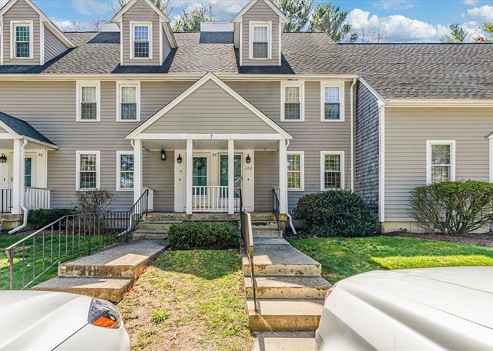 102 Twin Lakes Dr UNIT 102, Halifax, MA 02338 | Zillow