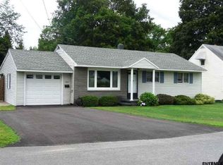 1021 6th St, Schenectady, NY 12303