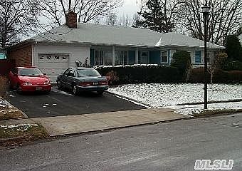 1st image of 782 Birchwood Dr