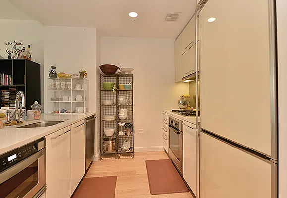 Sold by Dream Property Group LLC | media 17