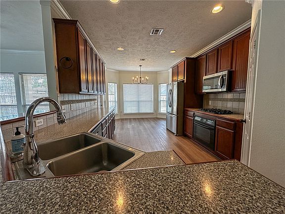 3rd image of 4408 Pickering Pl