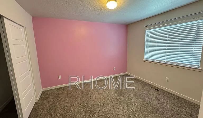 164 N 450 W — Photo 15