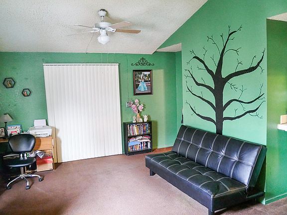 5th image of 2213 Rosewood Ave