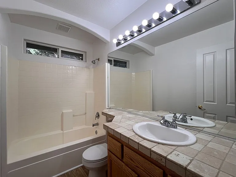 588 Wedge Ln — Photo 17