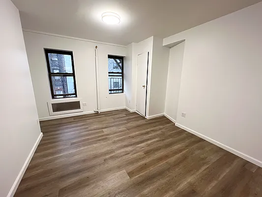 Rented by OvCo Realty | media 16