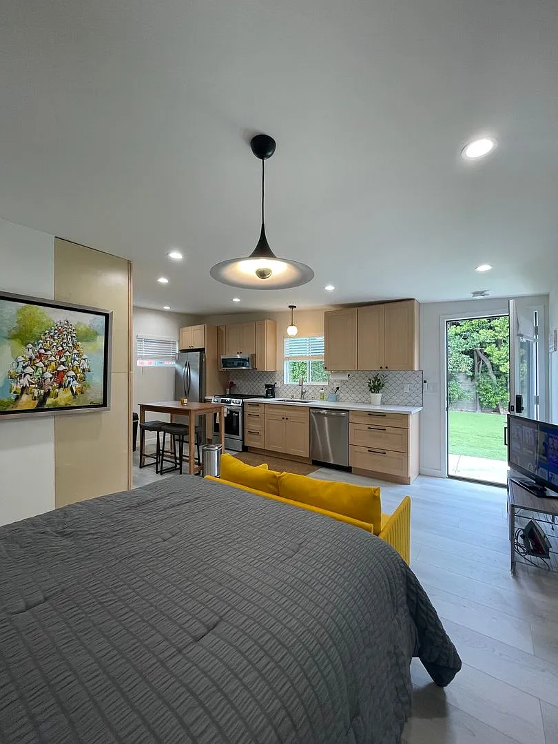 Charming Brand-New Studio ADU for Rent Private & Modern Living — Photo 1