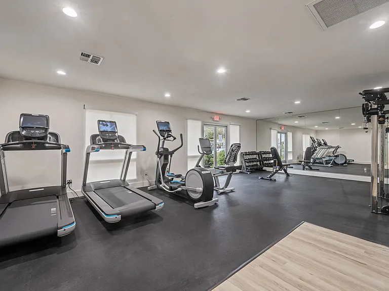 Monterra Ridge Apartments — Photo 41