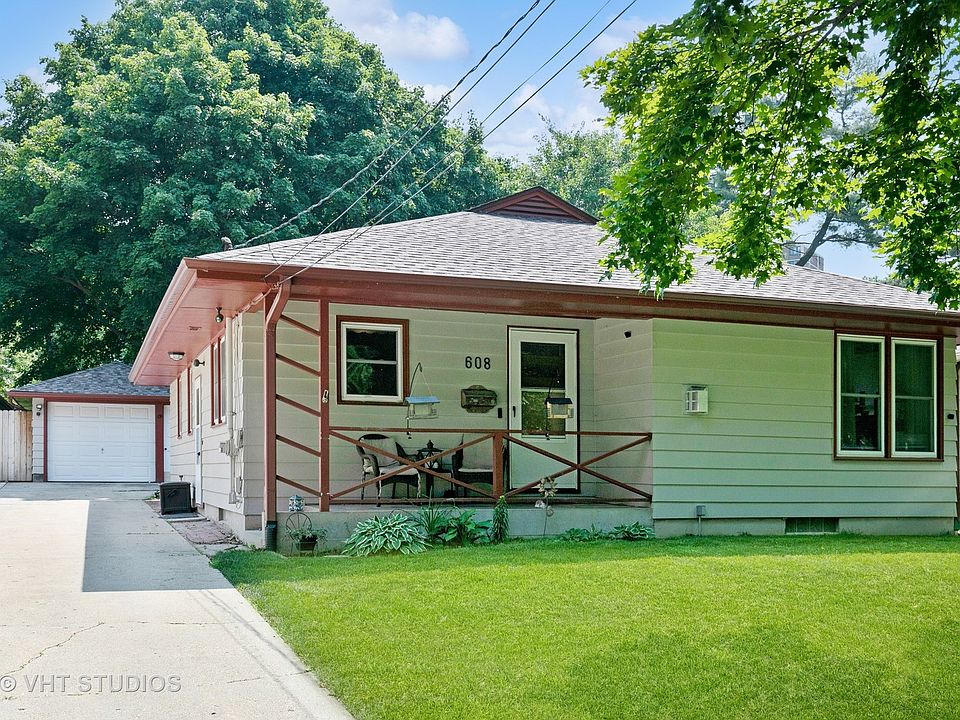 1st image of 608 E Roosevelt St