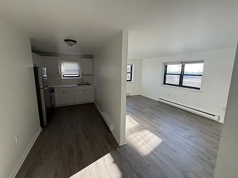 832 Atlantic St #1 — Photo 1