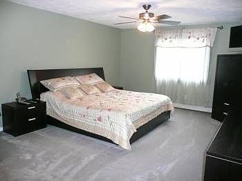 5th image of 9 Fleetwoods Dr