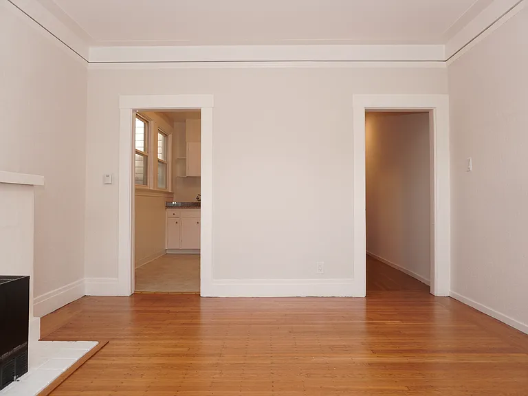 1661 Leavenworth St #2 — Photo 7