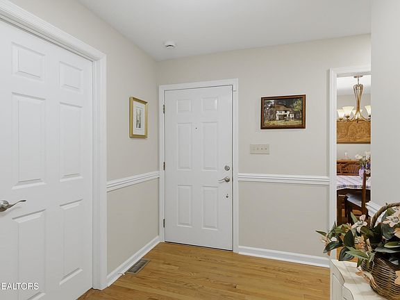 5th image of 721 Kimbee Rd