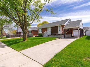 525 E 16th St, Hamilton, ON L9A 4L2