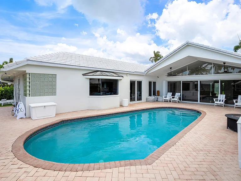 1332 SW Tamarind Way — Photo 30