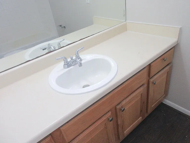 1230 Shadowdale Dr #12 — Photo 14