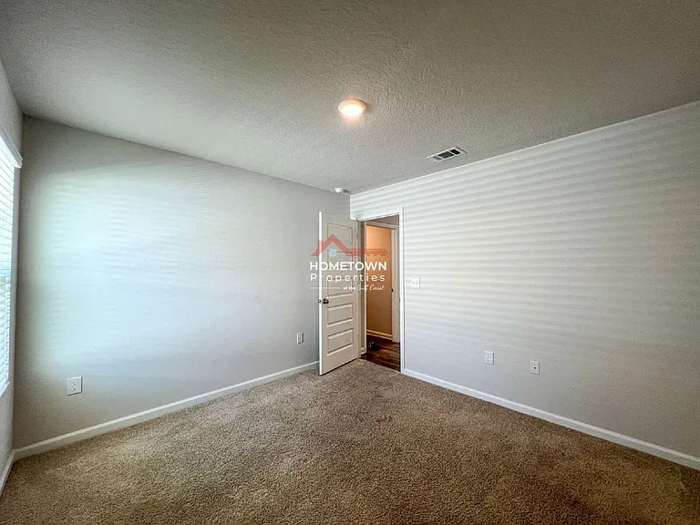 5257 Peach Dr — Photo 24