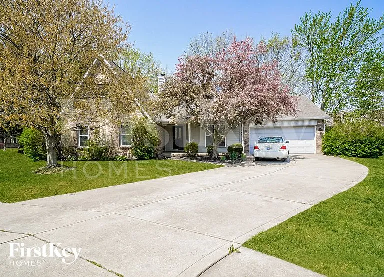 16 Wildwood Ct — Photo 1