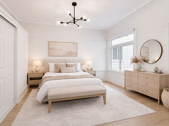2nd image of 1215 Bay St #4