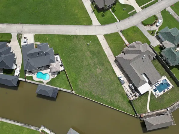 336 Tigerlily Dr, Houma, LA 70360