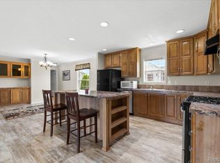 11195 Treemont Ct, South Lyon, MI 48178