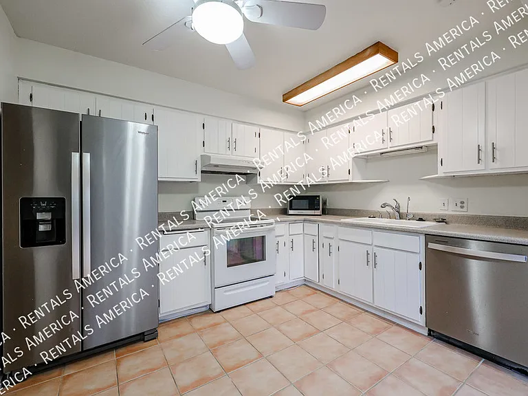 6626 N Majorca Ln W — Photo 18