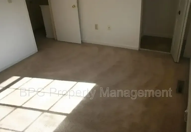 601 Hamlet Ave #D — Photo 16