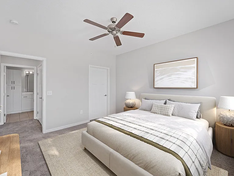 Monmouth Row Apartments — Photo 6