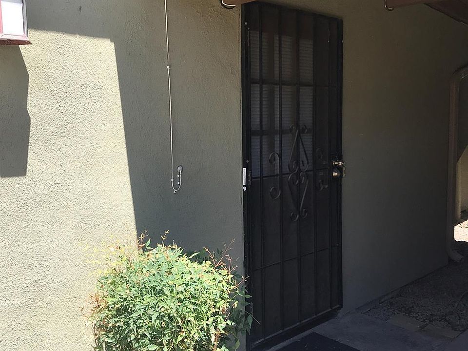 2nd image of 1114 Bel Aire Cir