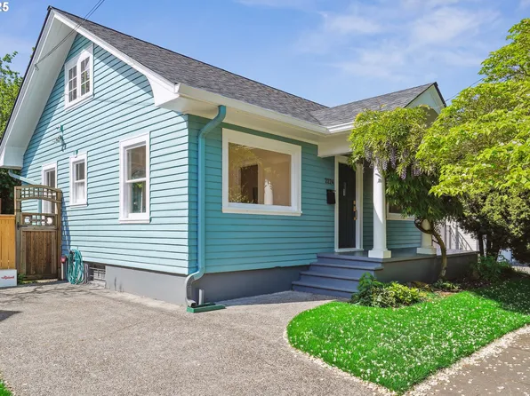 2224 NE Skidmore St, Portland, OR 97211