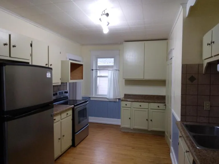 1512 Ohio St — Photo 3