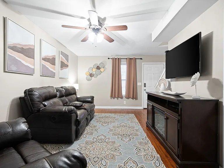 2311 Raleigh Ct — Photo 8