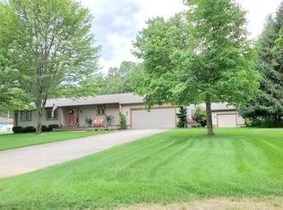 2331 Riverwood Dr, Twin Lake, MI 49457