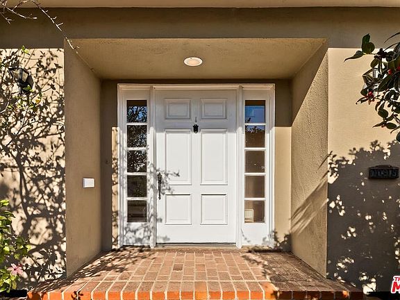 3rd image of 10319 Lorenzo Dr