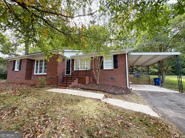 338 Laurel Ln, Lagrange, GA 30241