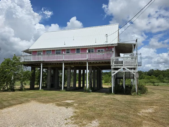 7526 3rd Ave, Port Arthur, TX 77640