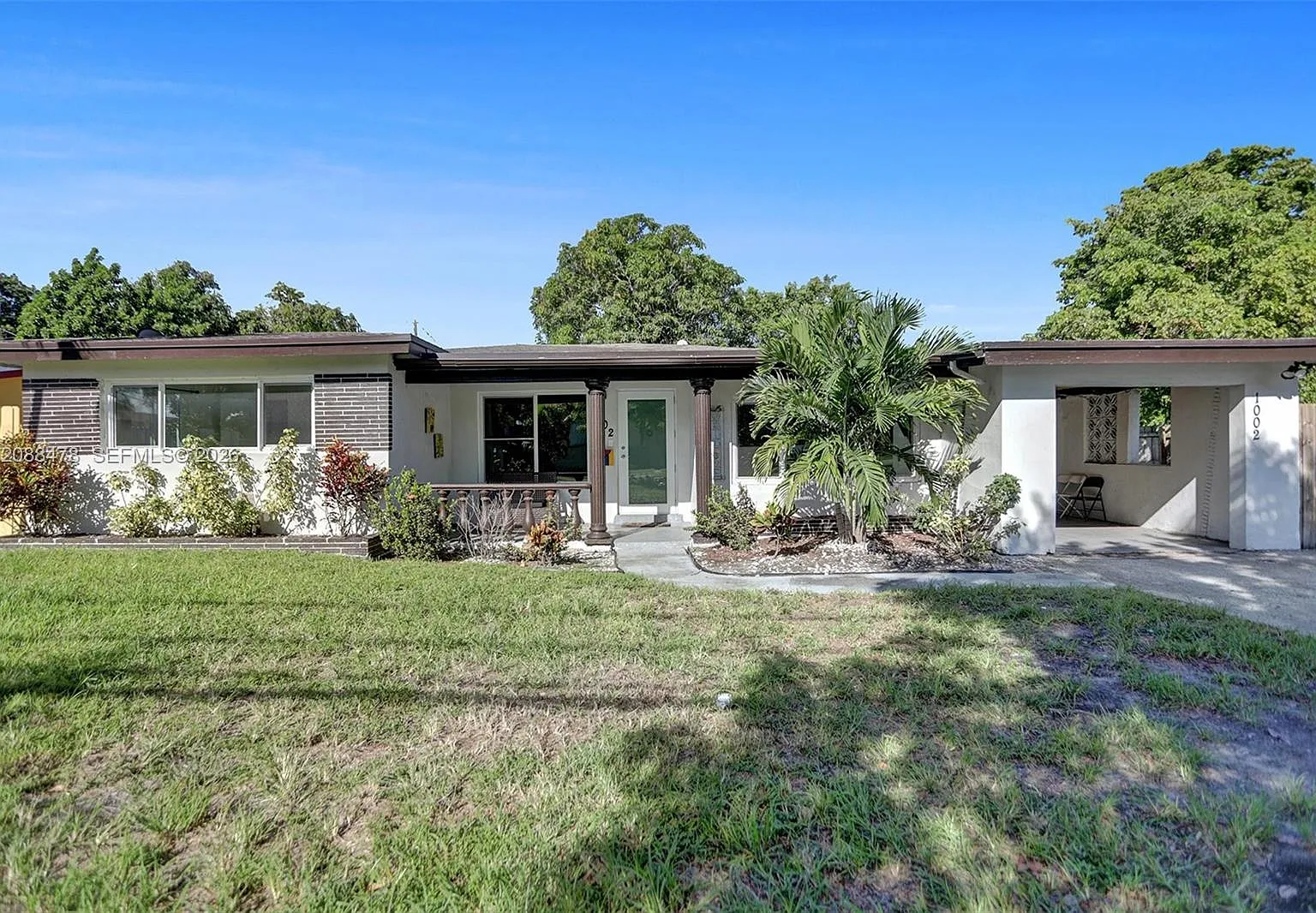 South Hollywood Amd Plat — Photo 1