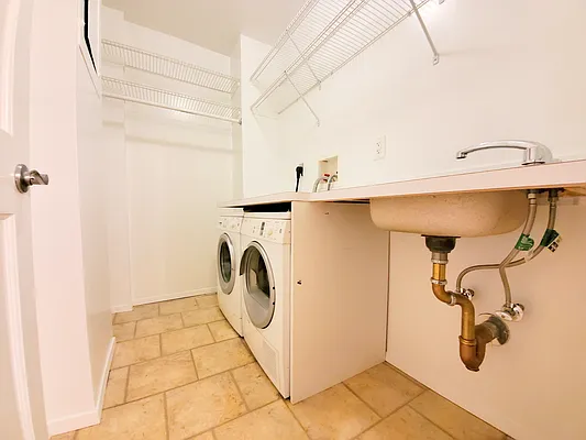 Rented by Julien Aractingi, LREB | media 10