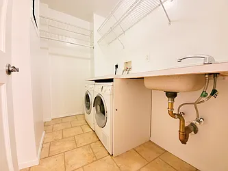 Rented by Julien Aractingi, LREB