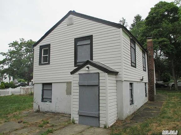 5th image of 30 Rosemont Ave