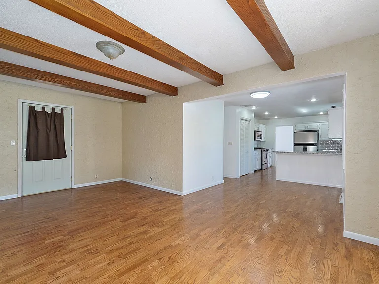 612 E Glendale St — Photo 19