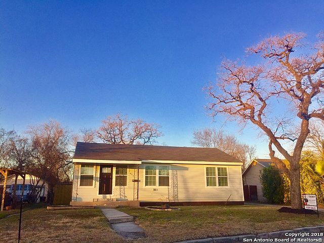1st image of 411 Senisa Dr