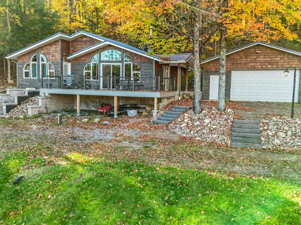 W1093 Tall Pine Trl, Gleason, WI 54435