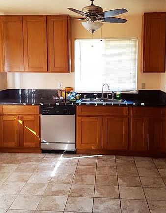 3rd image of 4117 E Nichols Ave