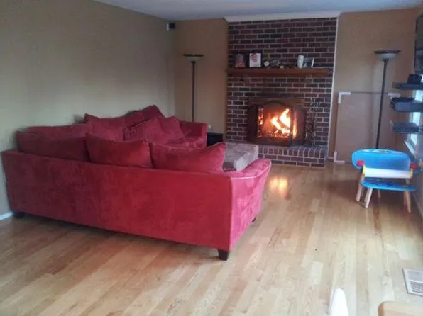 9725 Hastings Mill Dr, Glen Allen, VA 23060