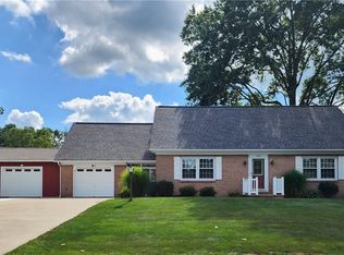1575 Tomahawk Ln, Coshocton, OH 43812